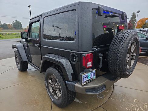 Used 2017 Jeep Wrangler Sahara image 4