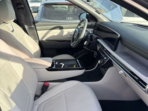 Used 2025 Hyundai Tucson Limited AWD/4WD image 14