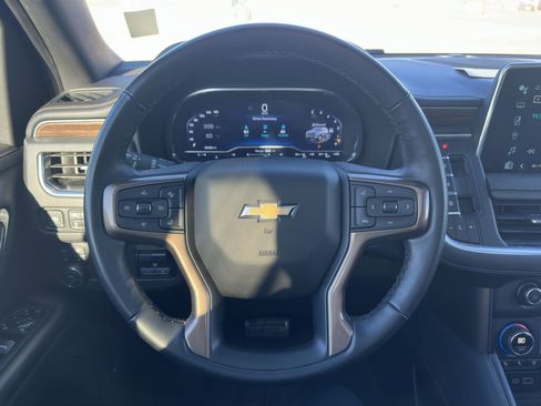Used 2024 Chevrolet Suburban High Country image 8