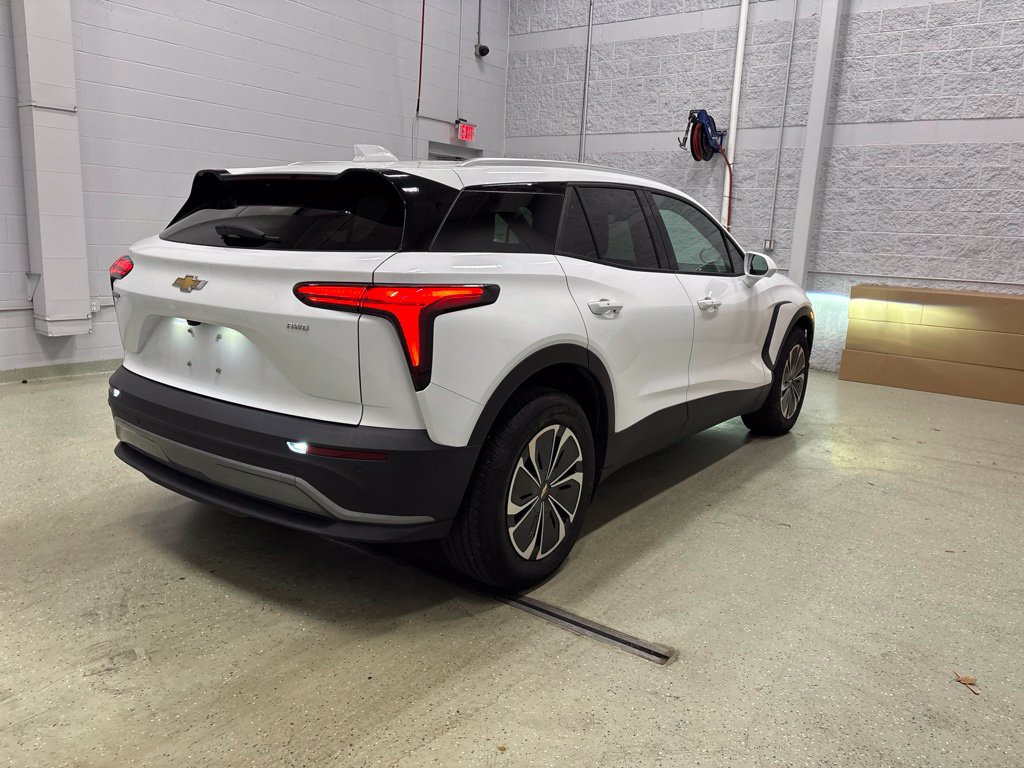 Used 2024 Chevrolet Blazer EV LT AWD/4WD image 4
