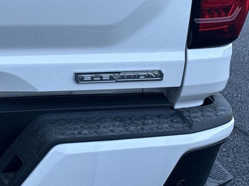 New 2026 GMC Canyon Elevation w/ Convenience Package image 10