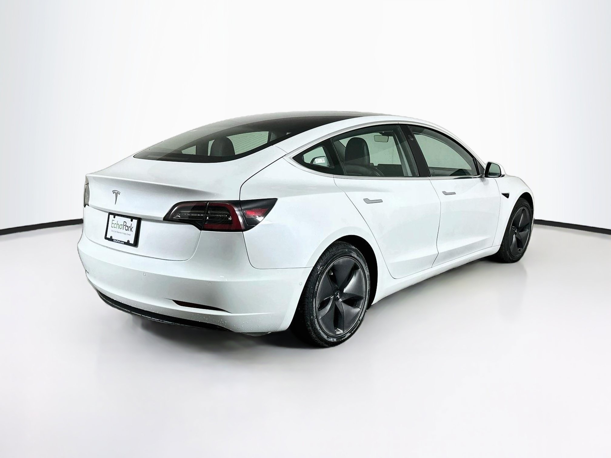 Used 2020 Tesla Model 3 Standard Range Plus RWD image 9