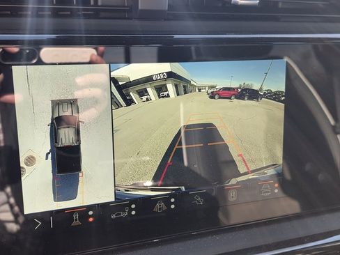 Used 2026 GMC Sierra 2500 AT4X image 18