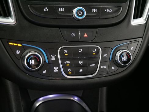 Used 2024 Chevrolet Malibu LT w/ Midnight Edition image 23