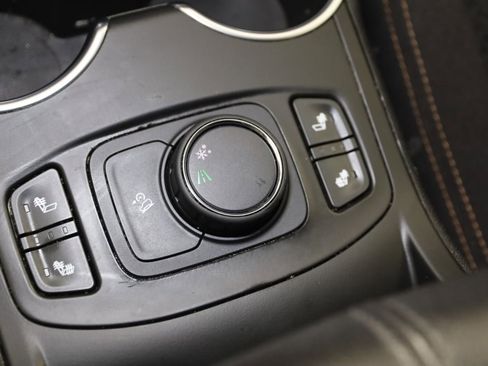 Used 2018 GMC Terrain SLE w/ Driver Convenience Package FWD image 25