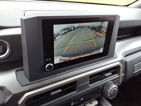 Certified 2025 Toyota 4Runner SR5 image 19