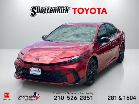 Used 2026 Toyota Camry Hybrid w/ Multimedia Upgrade Package AWD/4WD image 1