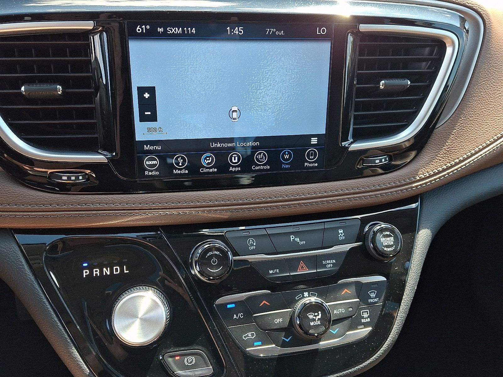 Used 2018 Chrysler Pacifica Limited FWD image 18