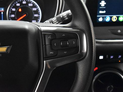 Used 2025 Chevrolet Blazer LT AWD/4WD image 8