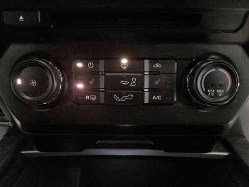 Used 2018 Ford F150 XLT w/ Equipment Group 302A Luxury image 23