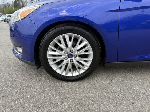 Used 2015 Ford Focus Titanium w/ Titanium Technology Package image 17