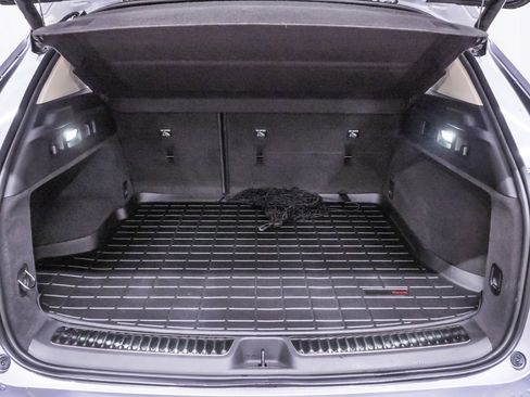 Used 2021 Buick Envision Avenir w/ Technology Package II image 28