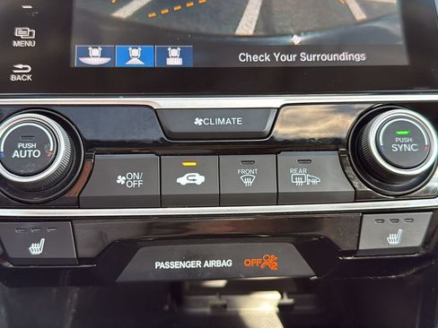 Used 2018 Honda Civic Touring image 25
