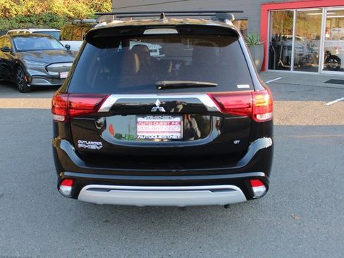 Used 2022 Mitsubishi Outlander LE image 4