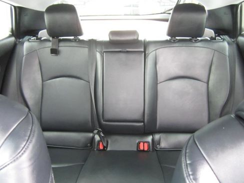 Used 2020 Toyota Prius XLE image 50