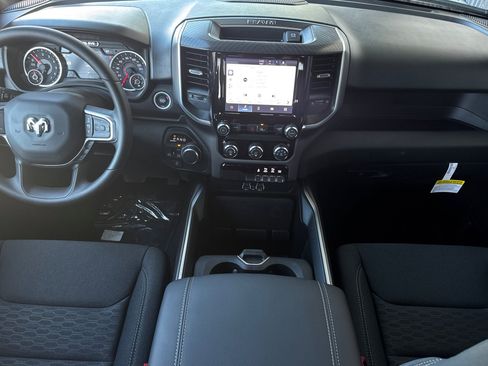 New 2026 RAM 1500 Express AWD/4WD image 12
