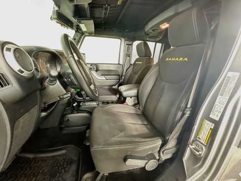 Used 2013 Jeep Wrangler Unlimited Sahara w/ Connectivity Group AWD/4WD image 24