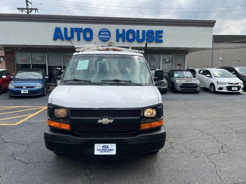 Used 2012 Chevrolet Express 2500 w/ Cold Climate Package RWD image 2