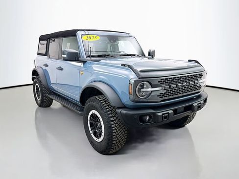 Used 2023 Ford Bronco Badlands image 29