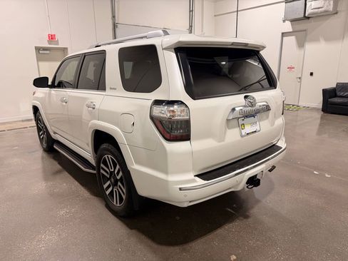 Used 2020 Toyota 4Runner Limited AWD/4WD image 7