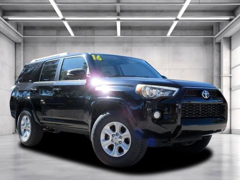 Used 2016 Toyota 4Runner SR5 image 1