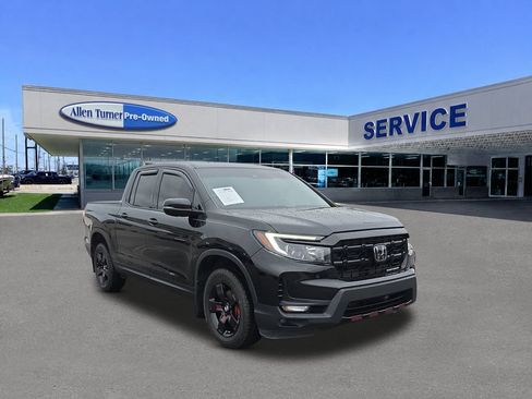 Used 2024 Honda Ridgeline Black Edition image 2