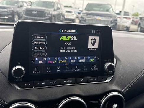 Used 2022 Nissan Sentra SV FWD image 32