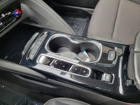 Used 2023 Buick Envision Preferred FWD image 25