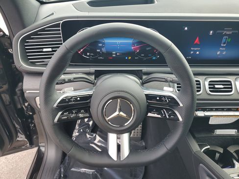 New 2026 Mercedes-Benz GLS 580 4MATIC image 28