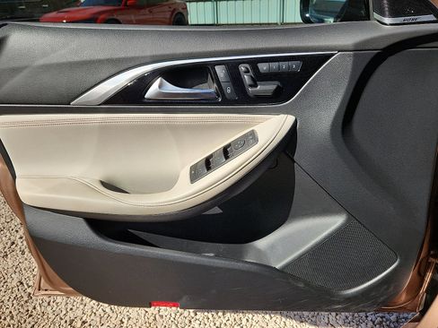 Used 2018 INFINITI QX30 Premium w/ Technology Package image 11