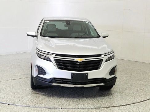 Used 2022 Chevrolet Equinox LT FWD image 2
