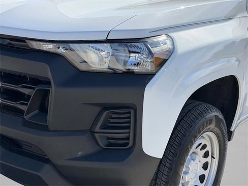 Certified 2024 Chevrolet Colorado W/T w/ WT Convenience Package II image 32