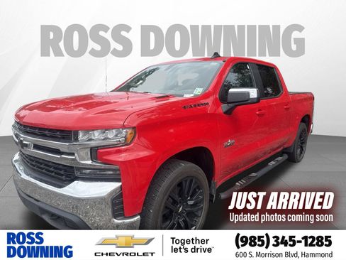 Used 2021 Chevrolet Silverado 1500 LT w/ Convenience Package II AWD/4WD image 1