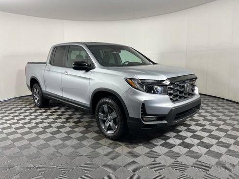Certified 2025 Honda Ridgeline TrailSport image 14