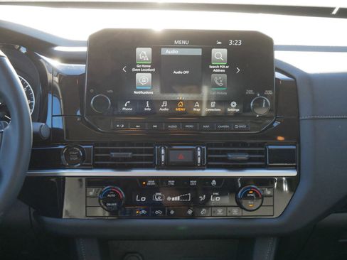 New 2025 Nissan Pathfinder SL image 8