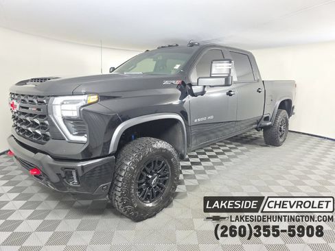 Used 2024 Chevrolet Silverado 2500 ZR2 AWD/4WD image 1