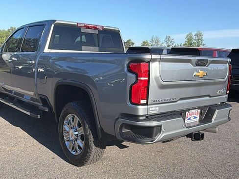 New 2026 Chevrolet Silverado 3500 High Country w/ High Country Premium Package AWD/4WD image 7