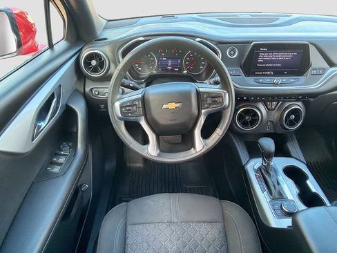 Used 2022 Chevrolet Blazer LT AWD/4WD image 17