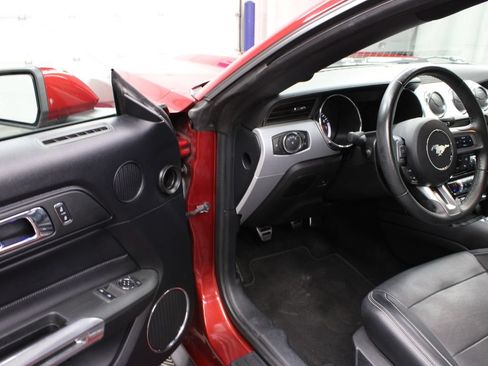 Used 2015 Ford Mustang Premium RWD image 46
