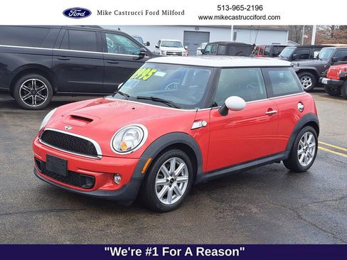 Used 2013 MINI Cooper S image 1