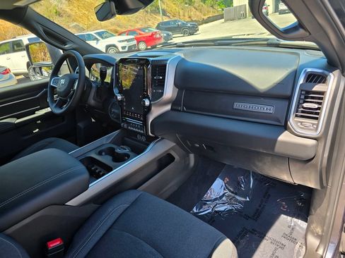 New 2026 RAM 3500 Big Horn AWD/4WD image 28