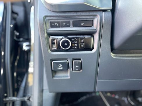 Used 2023 Ford F150 Lariat w/ Equipment Group 502A High AWD/4WD image 18