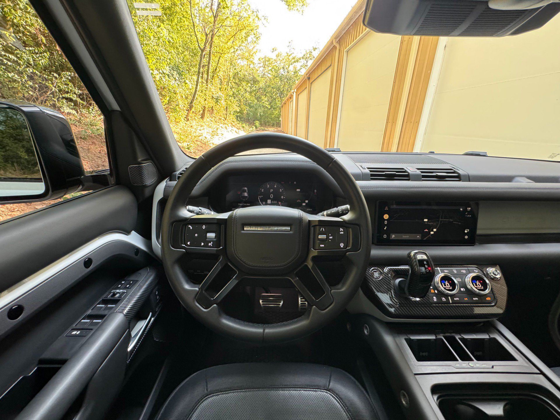 Used 2023 Land Rover Defender 110 X-Dynamic SE AWD/4WD image 45