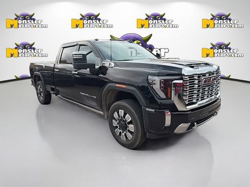 Used 2024 GMC Sierra 3500 Denali w/ Denali Reserve Package AWD/4WD image 3
