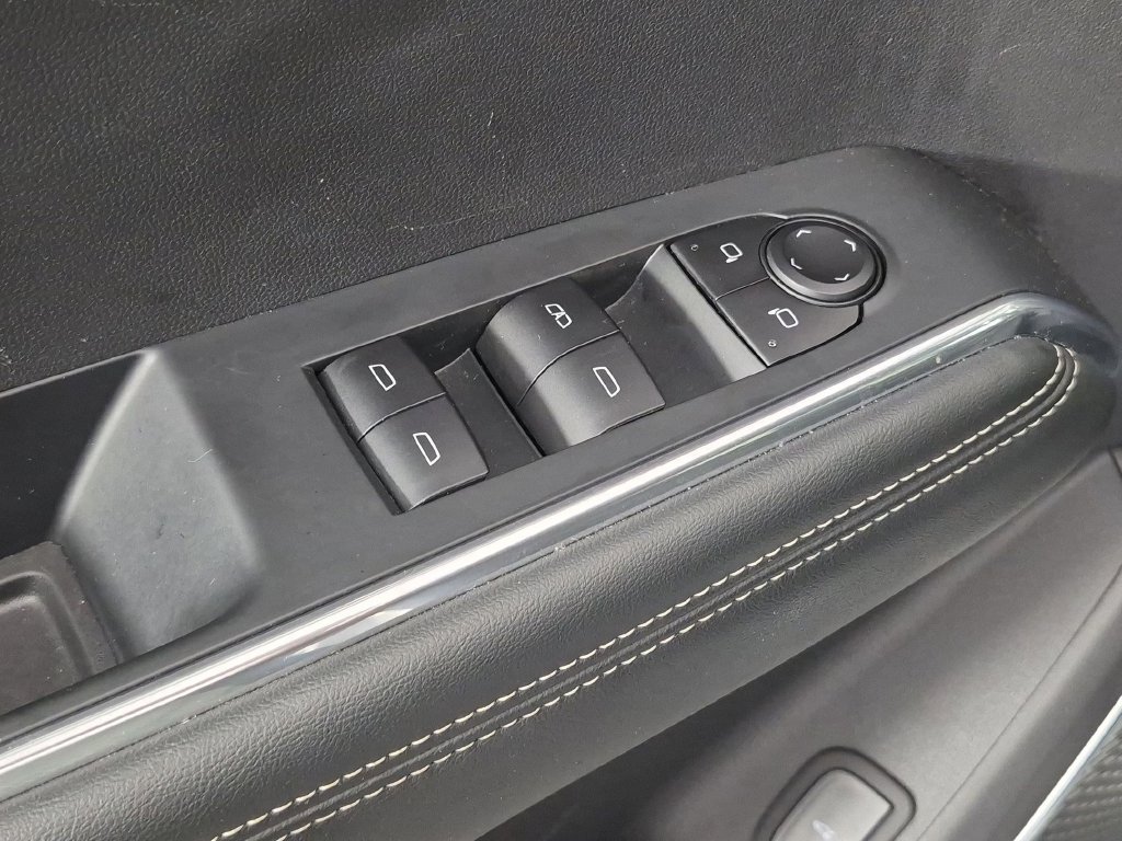 Certified 2025 GMC Acadia Elevation FWD image 14