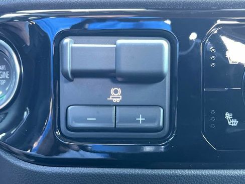 New 2026 Chevrolet Silverado 1500 LT Trail Boss w/ LPO, Dark Essentials Package AWD/4WD image 32