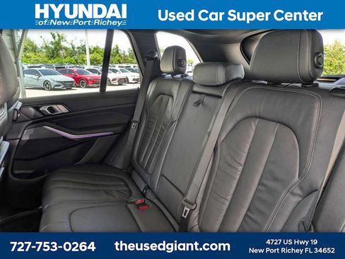 Used 2019 BMW X5 xDrive40i w/ Convenience Package AWD/4WD image 16