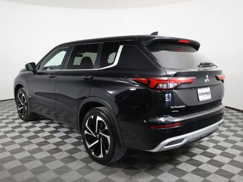 Used 2024 Mitsubishi Outlander SE AWD/4WD image 4