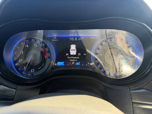 Used 2016 Chrysler 300 S RWD image 24
