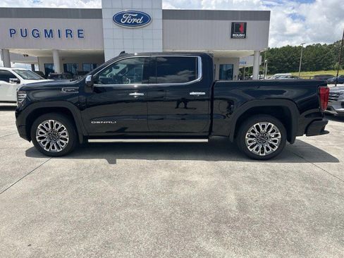 Used 2025 GMC Sierra 1500 Denali Ultimate AWD/4WD image 4